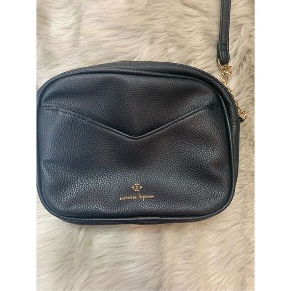 Nanette Lepore Black Pebbled Quarter Chain Crossbody - Picture 3 of 7